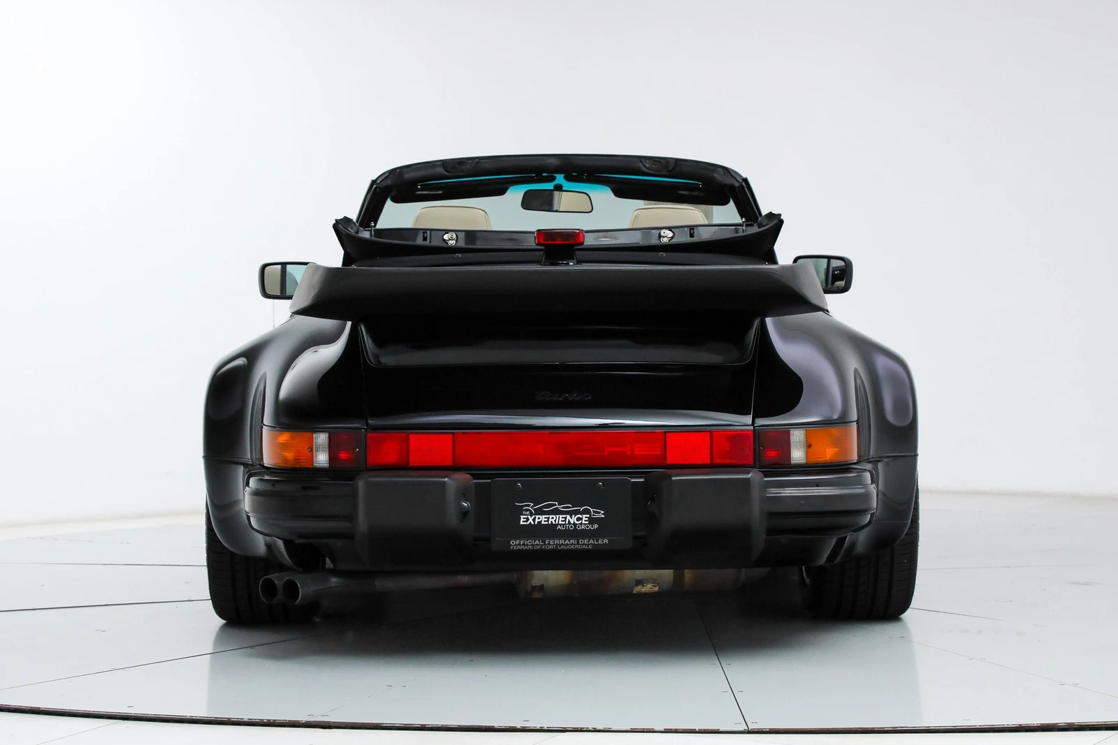 1989 Porsche 911 (930) Turbo Cabriolet Slantnose, 17/20