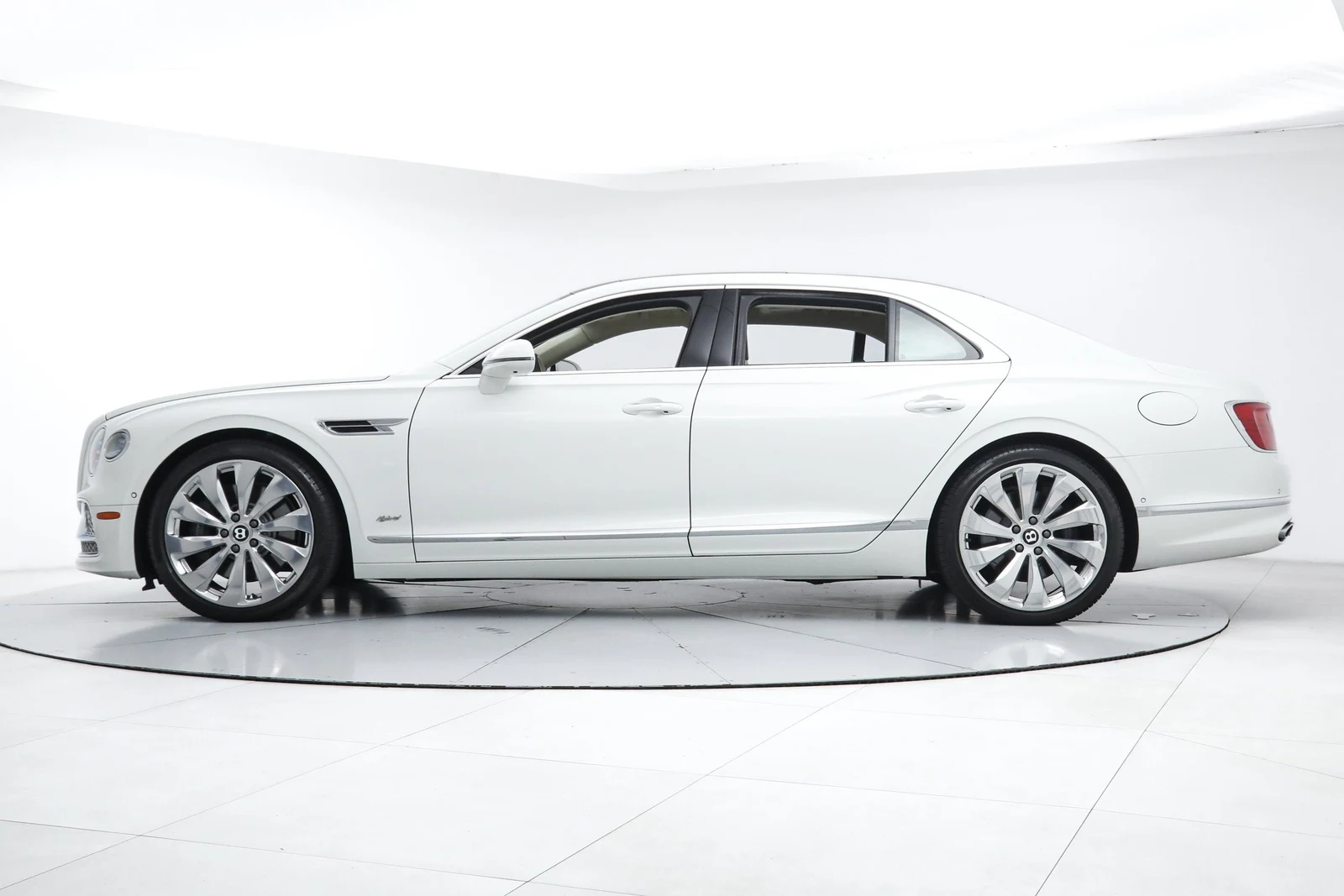 2022 Bentley Flying Spur Hybrid, 2/20