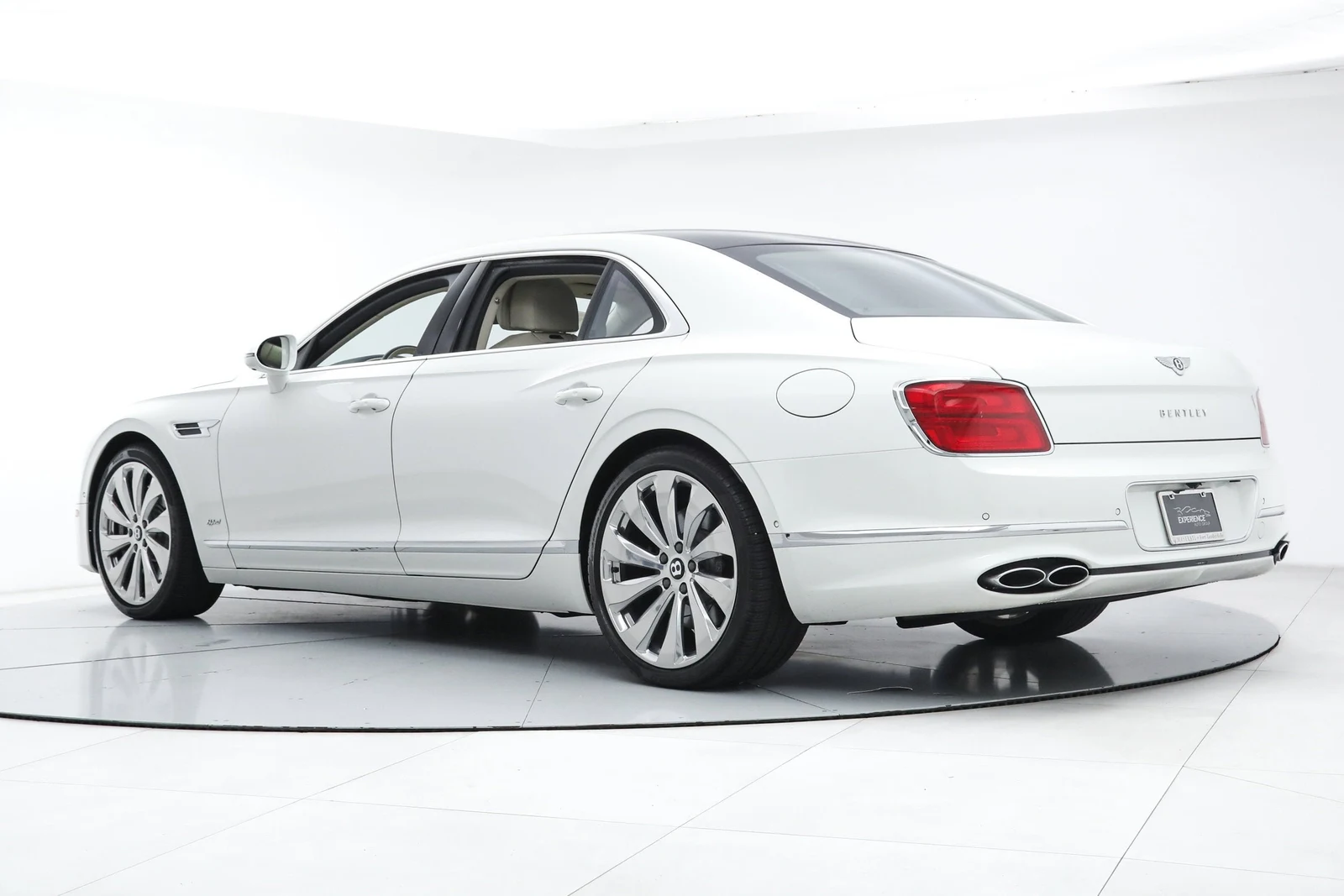 2022 Bentley Flying Spur Hybrid, 3/20