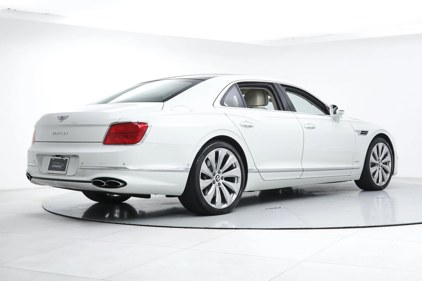 2022 Bentley Flying Spur Hybrid, 5/20