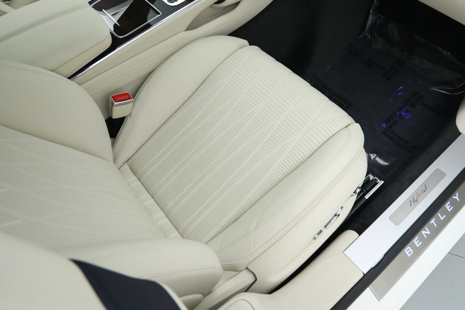 2022 Bentley Flying Spur Hybrid, 18/20