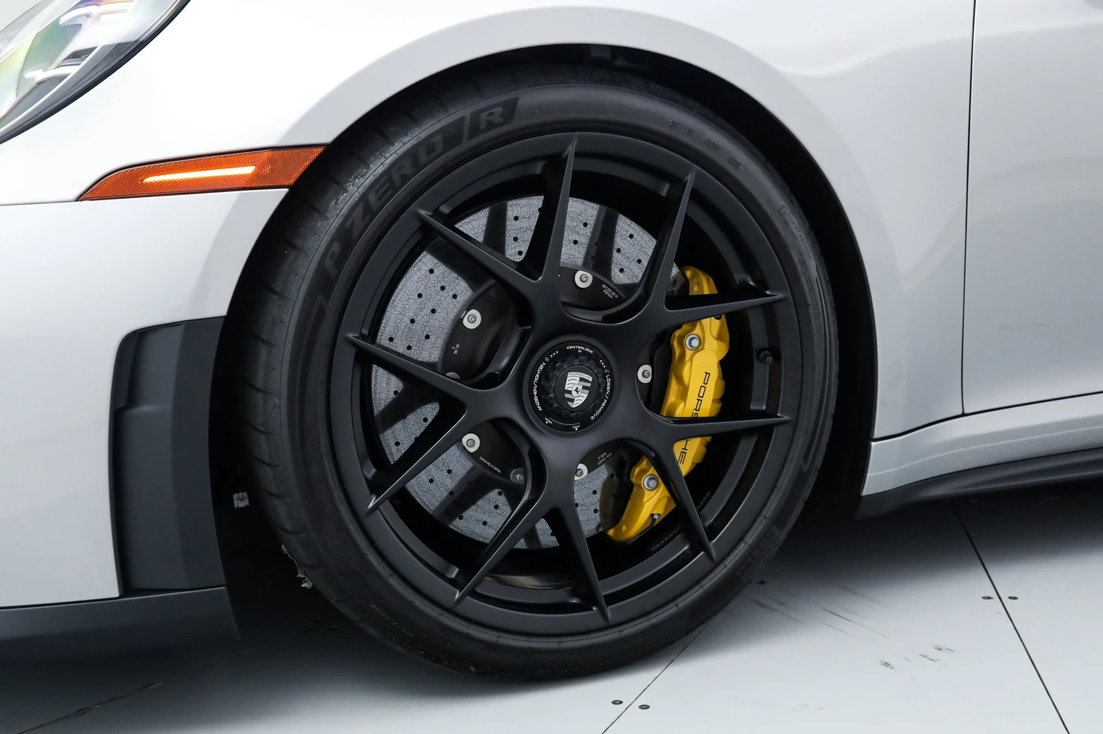 2026 Porsche 911 (992.2) GT3 Touring, 12/20