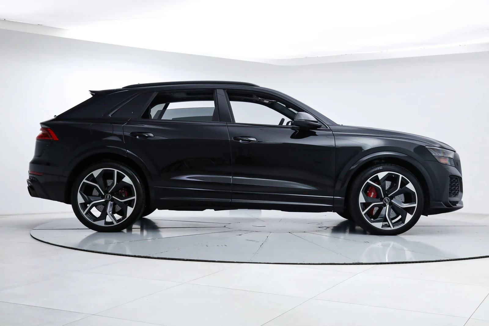 2024 Audi RS Q8, 6/20