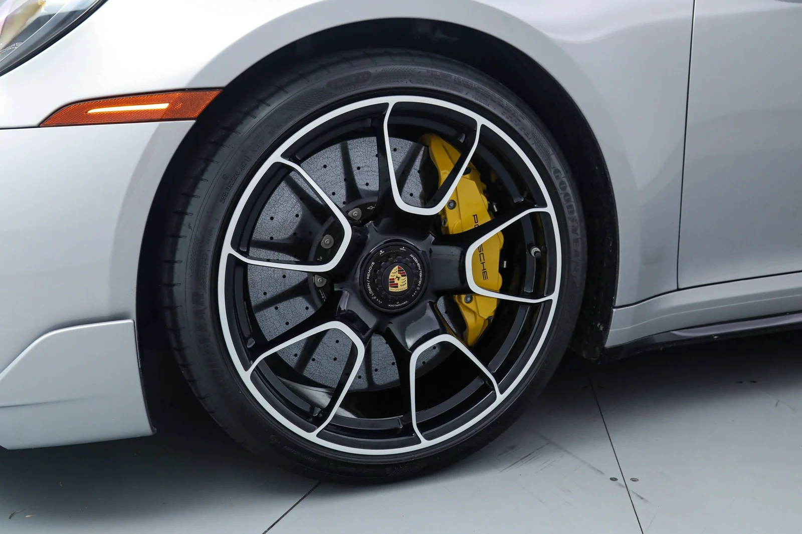 2024 Porsche 911 (992.1) Turbo S, 12/20