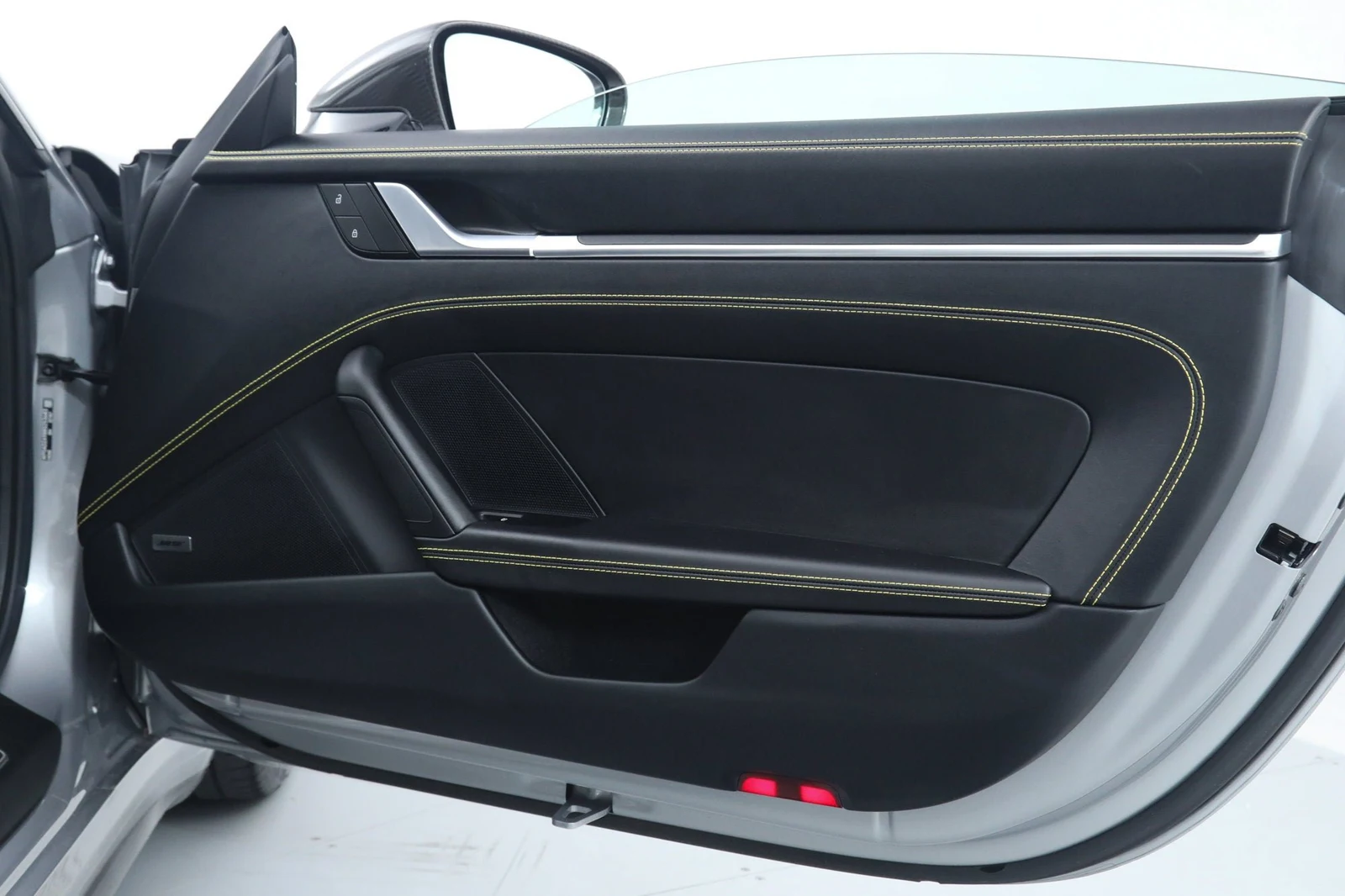 2024 Porsche 911 (992.1) Turbo S, 15/20