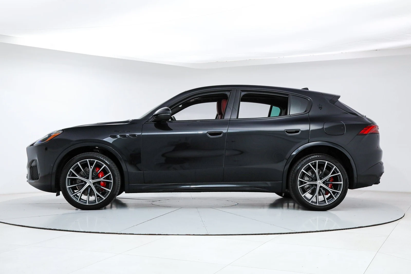 2026 Maserati Grecale Modena V6, 2/20