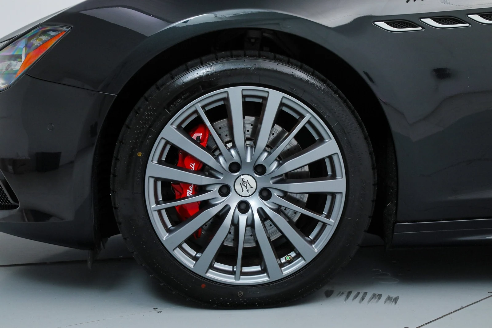 2022 Maserati Ghibli Modena, 18/20