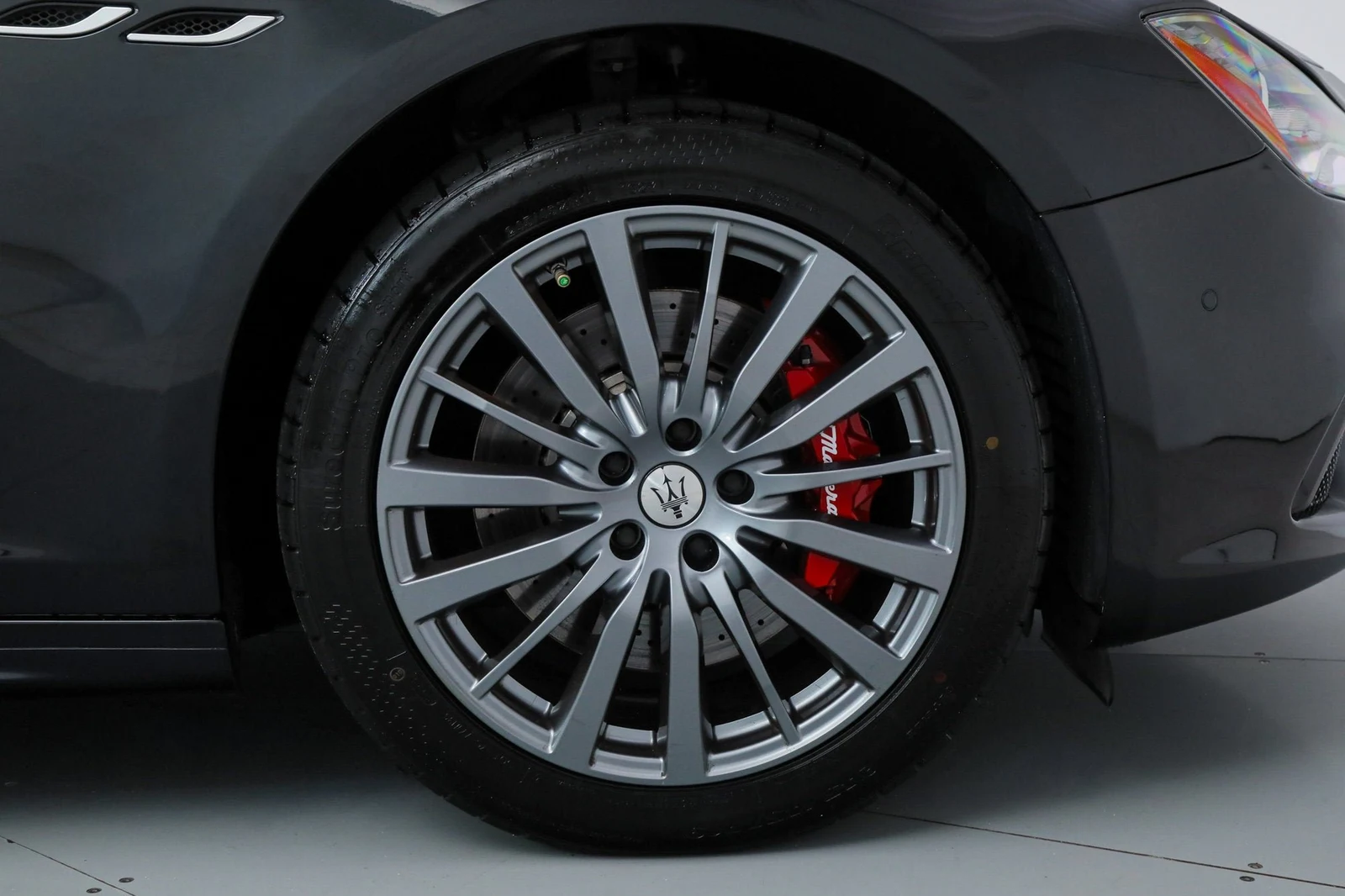 2022 Maserati Ghibli Modena, 19/20