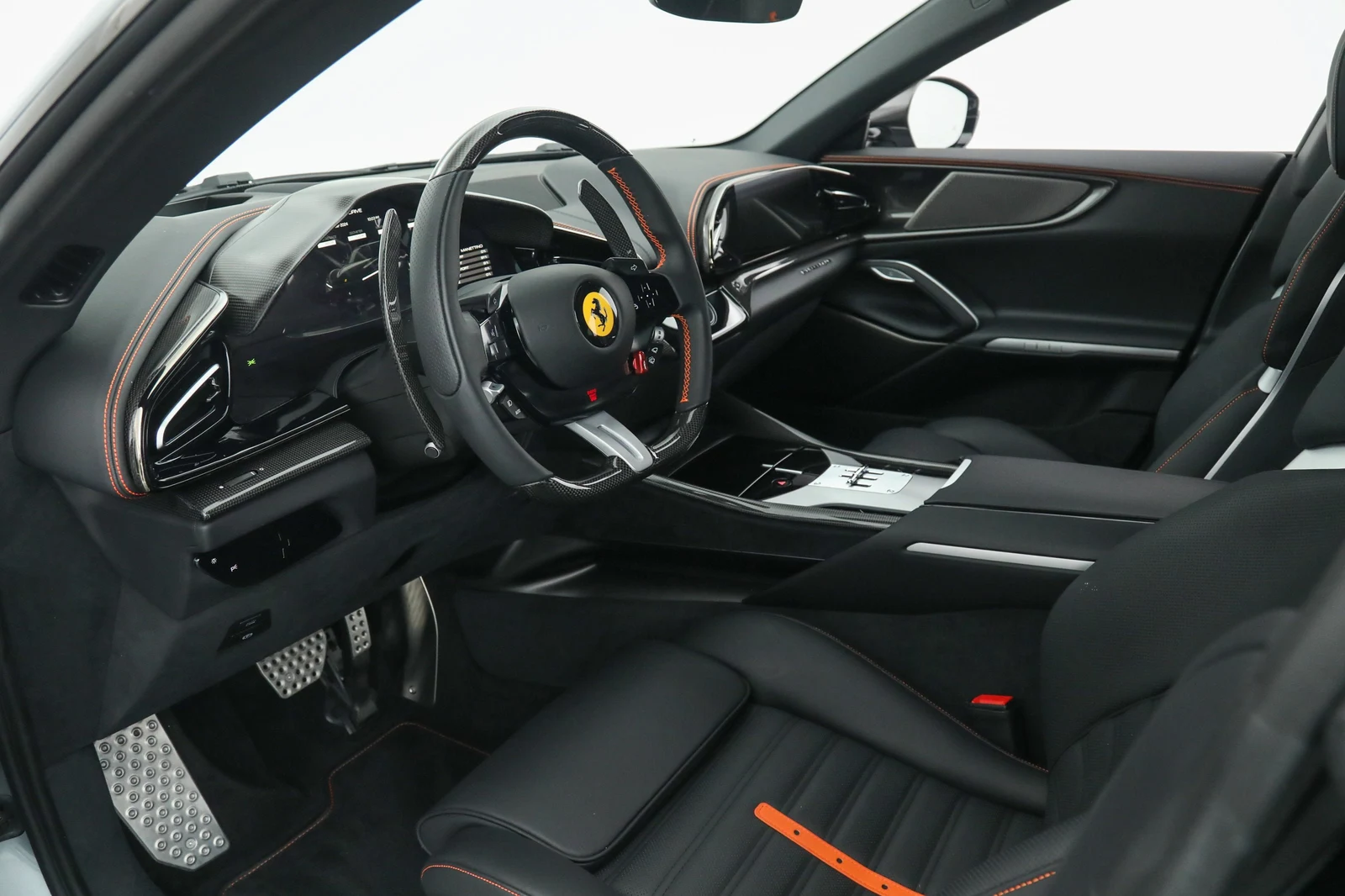 2024 Ferrari Purosangue, 2/30