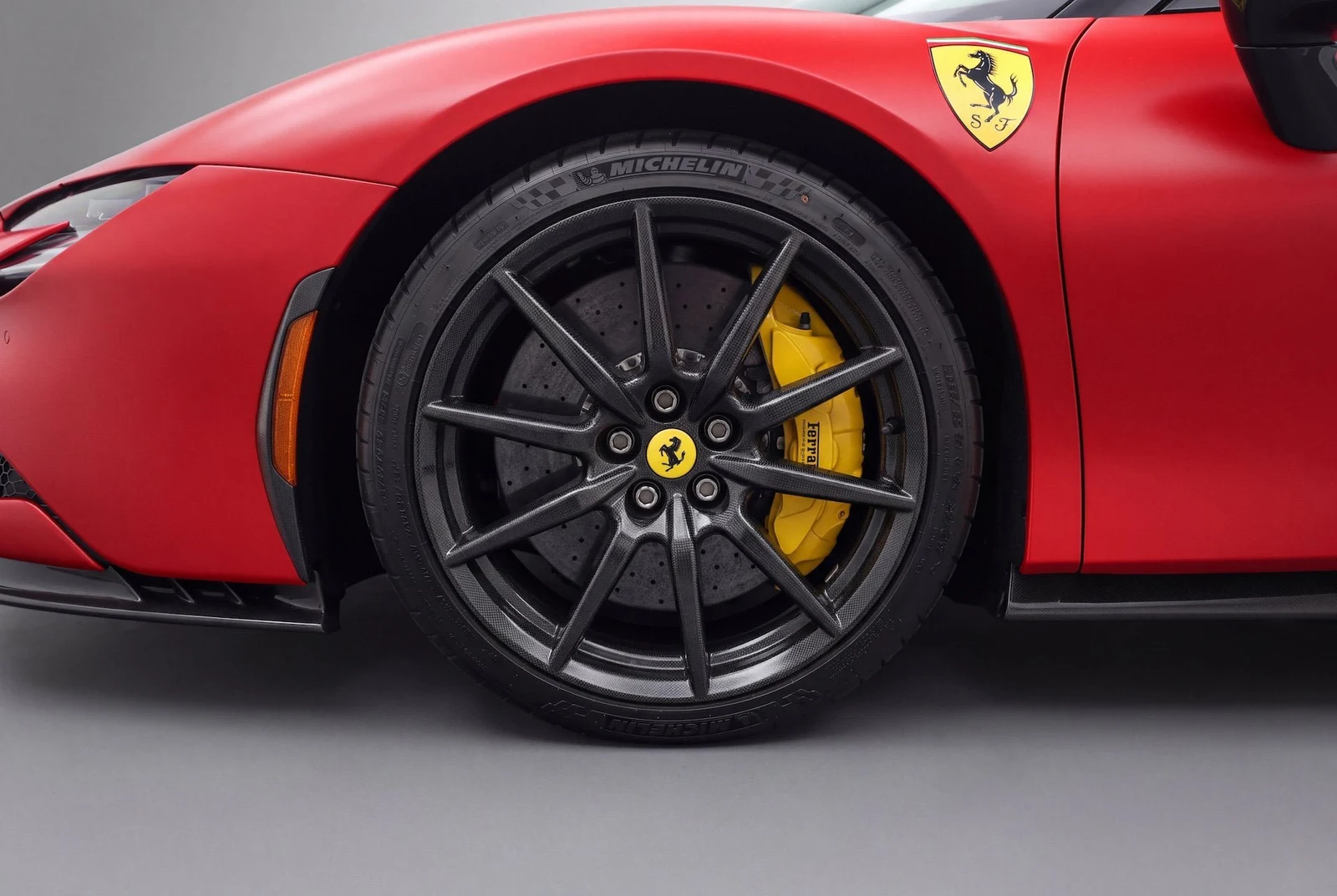 2024 Ferrari SF90 Spider Assetto Fiorano, 9/23