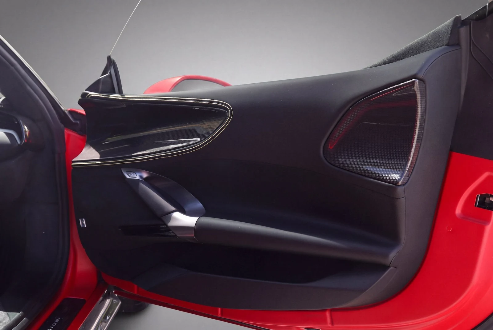 2024 Ferrari SF90 Spider Assetto Fiorano, 14/23