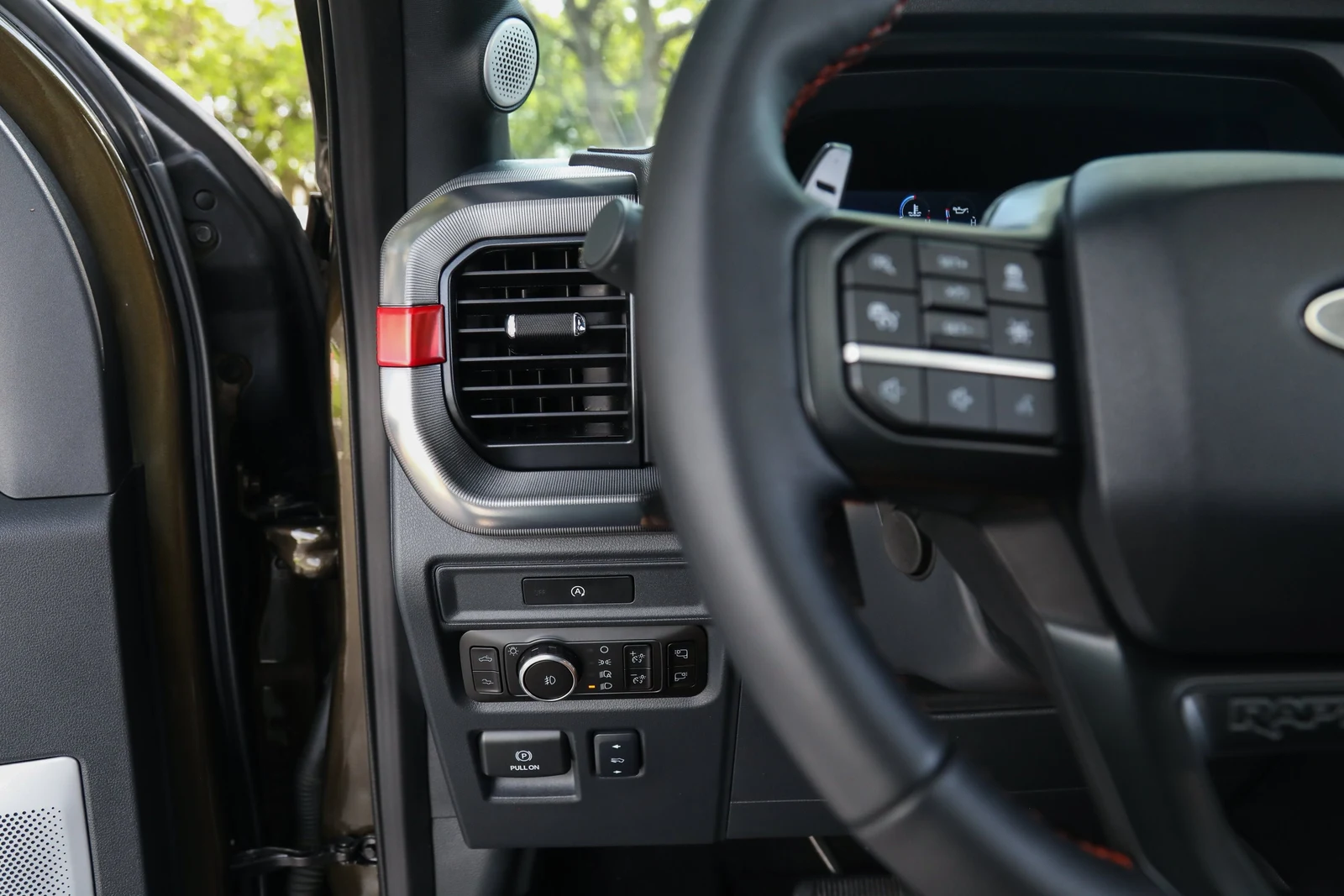 2025 Ford F-150 Raptor, 24/30
