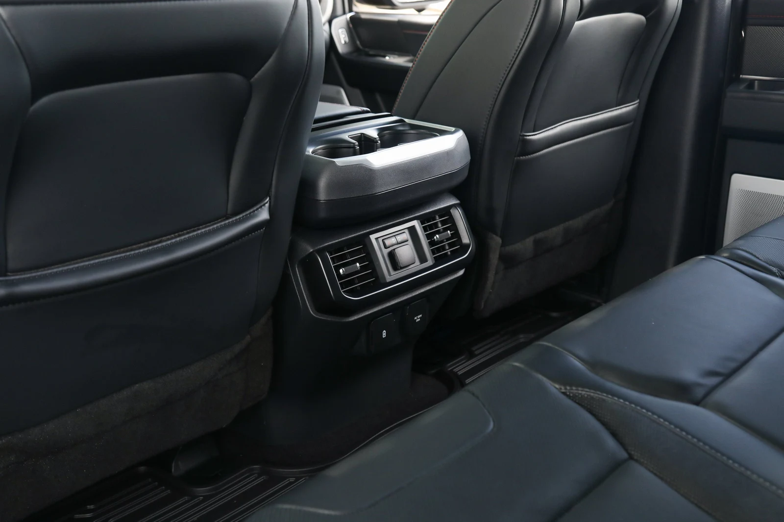 2025 Ford F-150 Raptor, 29/30