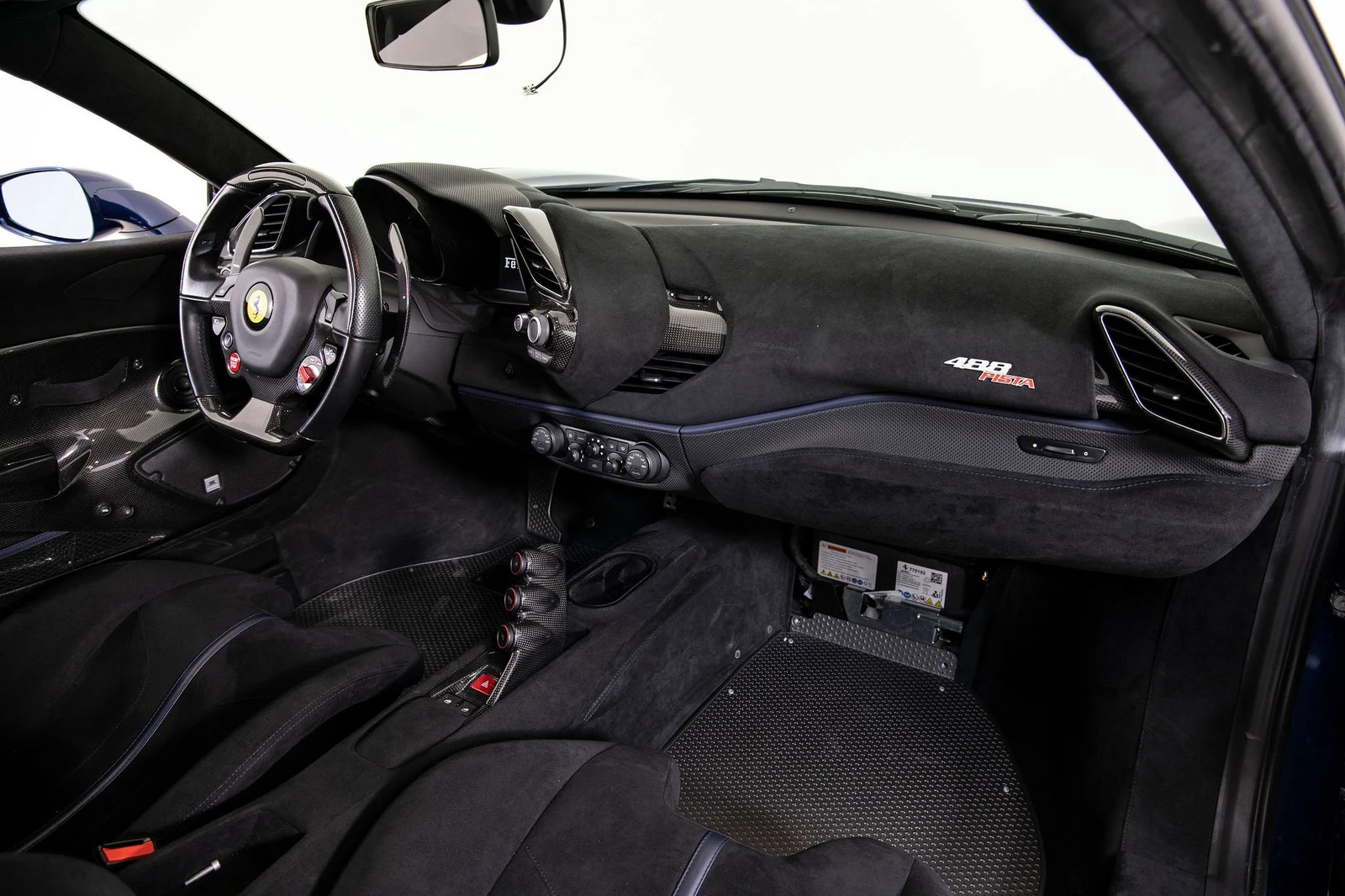 2020 Ferrari 488 Pista, 16/20