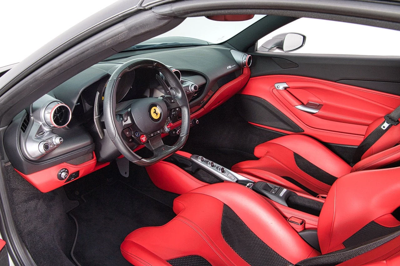 2023 Ferrari F8 Spider, 4/20