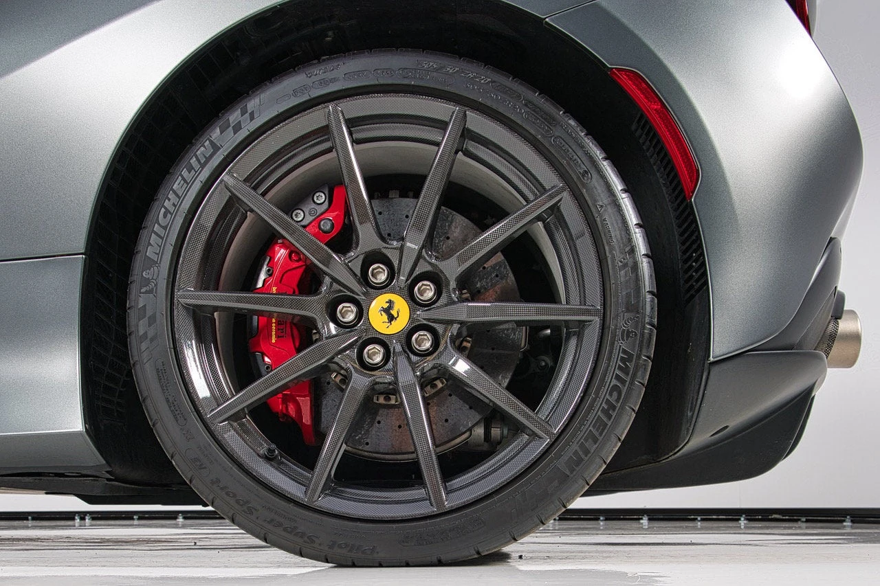 2023 Ferrari F8 Spider, 17/20