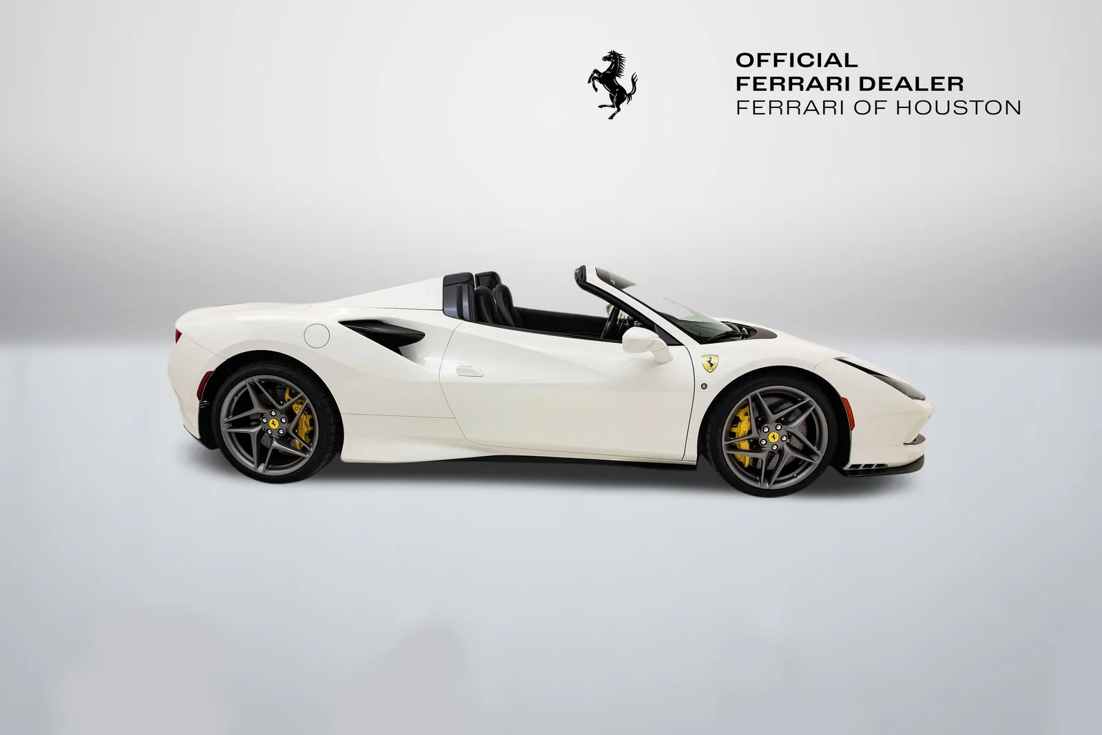 2022 Ferrari F8 Spider, 3/20