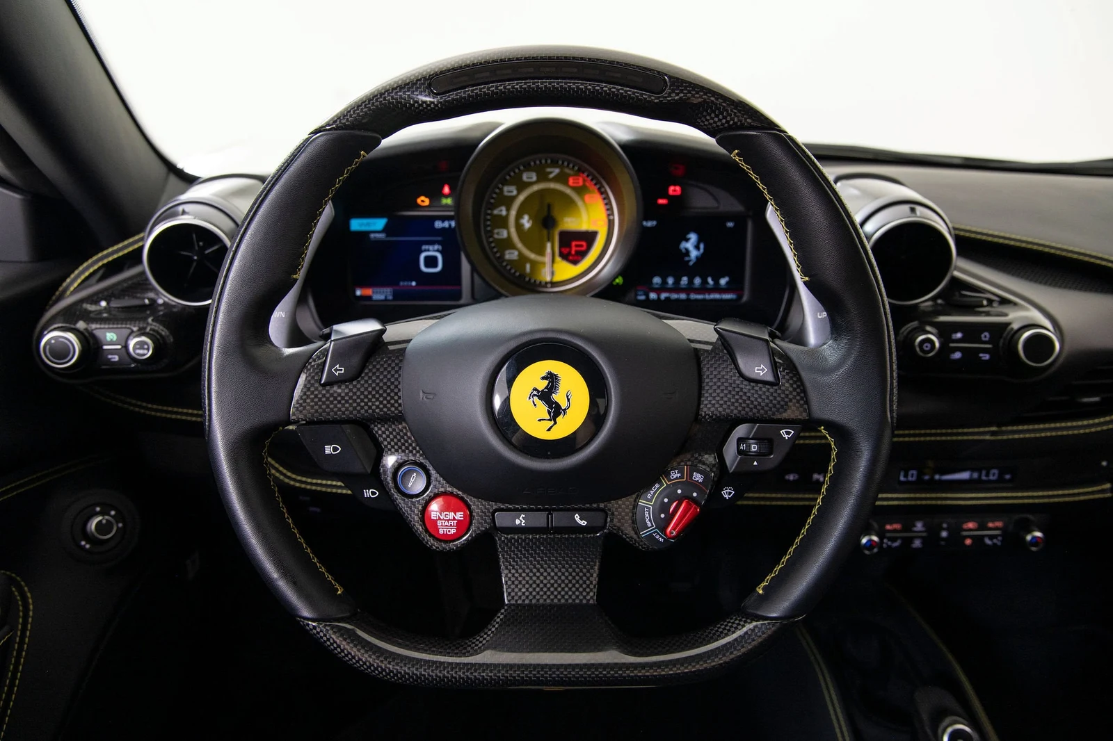 2022 Ferrari F8 Spider, 11/20