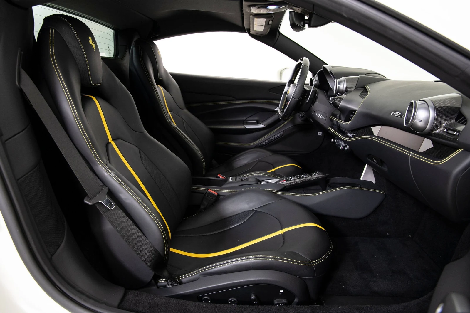2022 Ferrari F8 Spider, 12/20