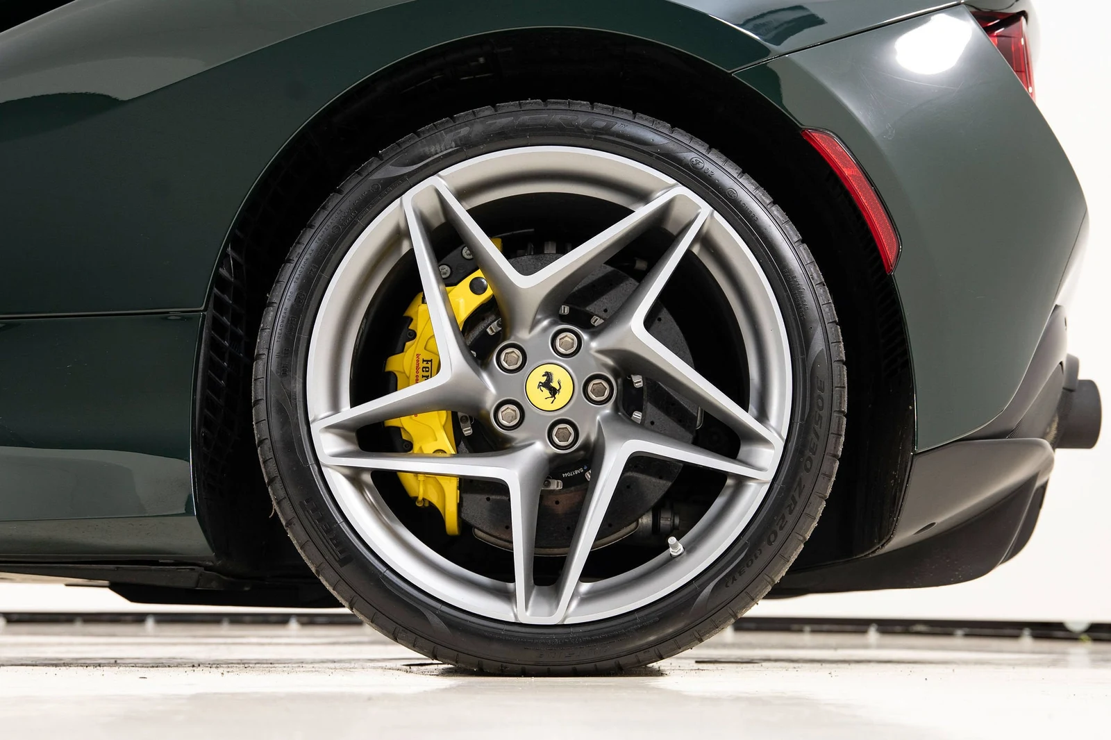 2022 Ferrari F8 Spider, 16/20
