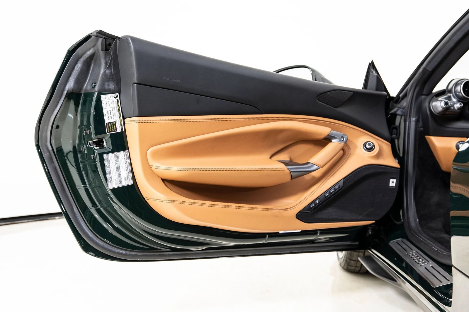 2022 Ferrari F8 Spider, 19/20