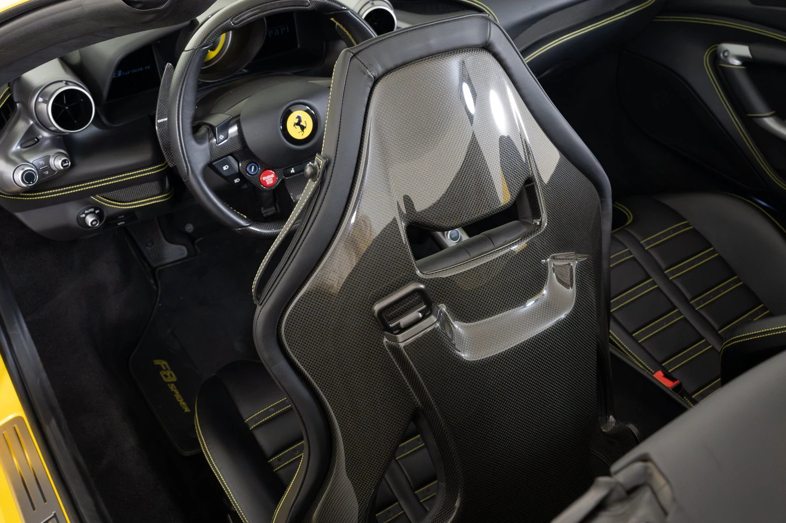 2021 Ferrari F8 Spider, 16/20