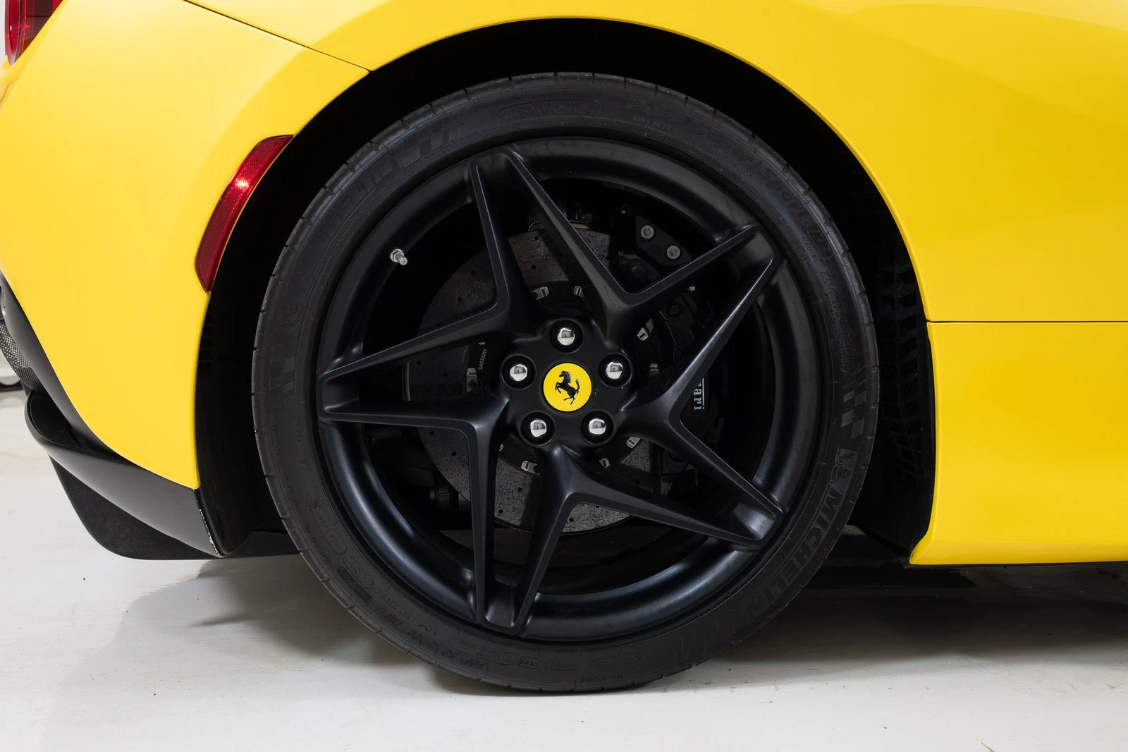 2021 Ferrari F8 Spider, 19/20