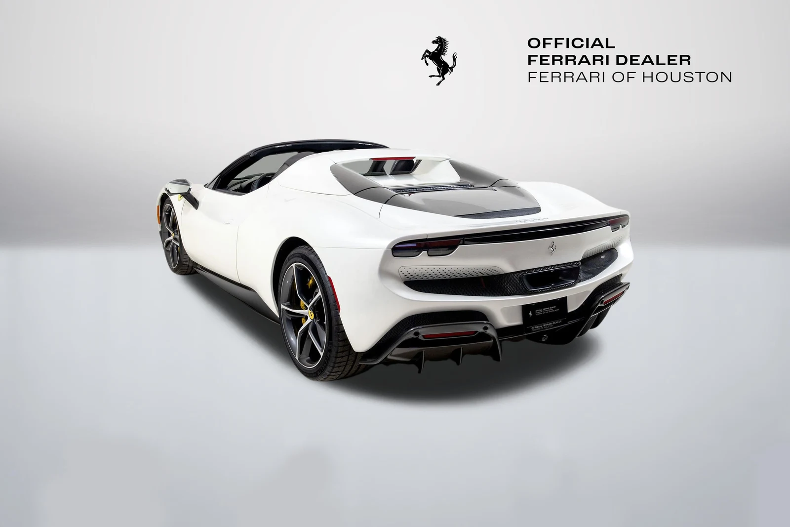 2025 Ferrari 296 GTS, 2/20