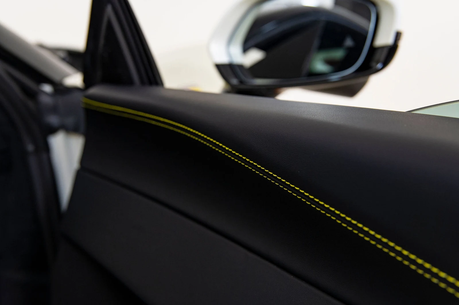 2025 Ferrari 296 GTS, 14/20