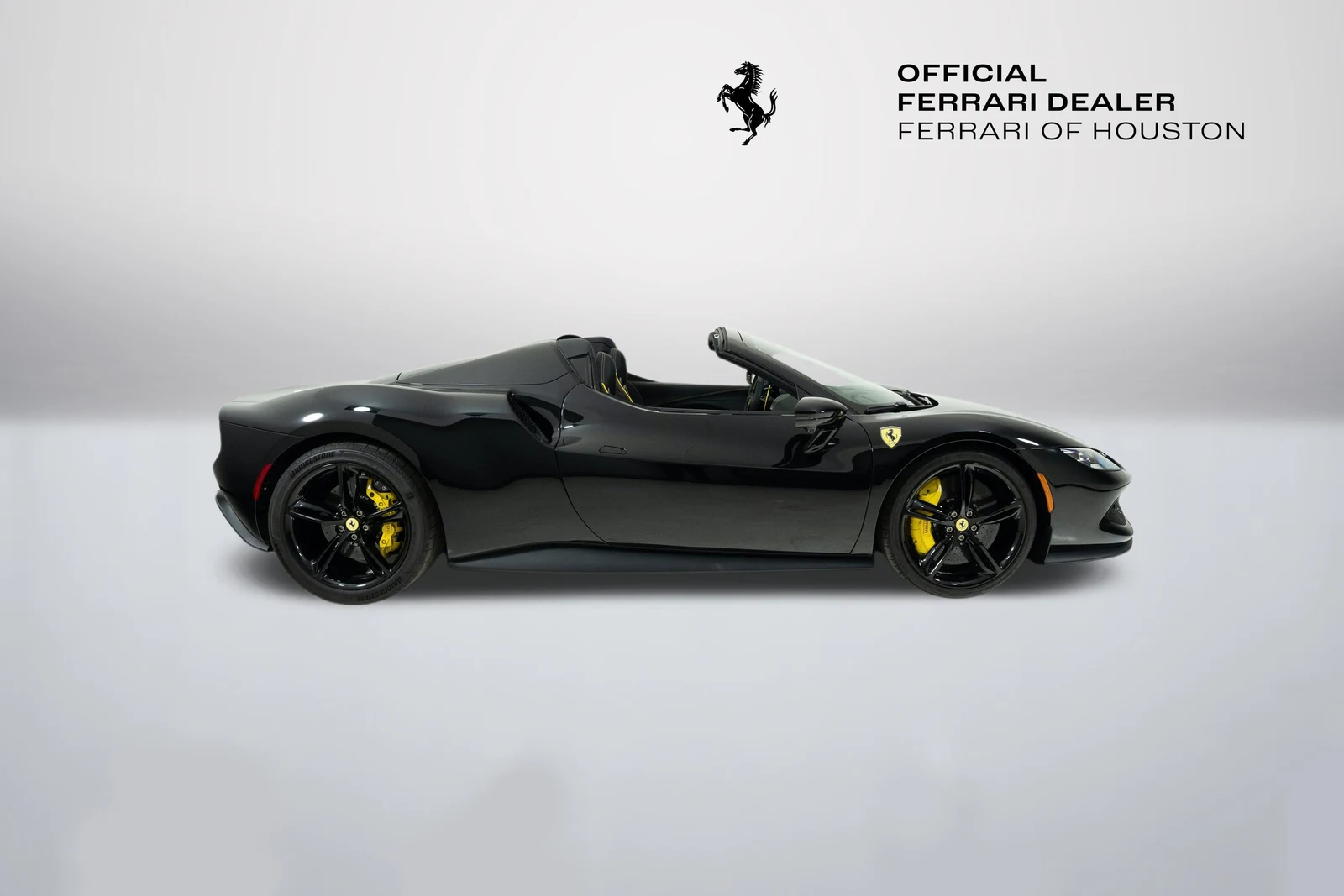 2026 Ferrari 296 GTS, 3/20