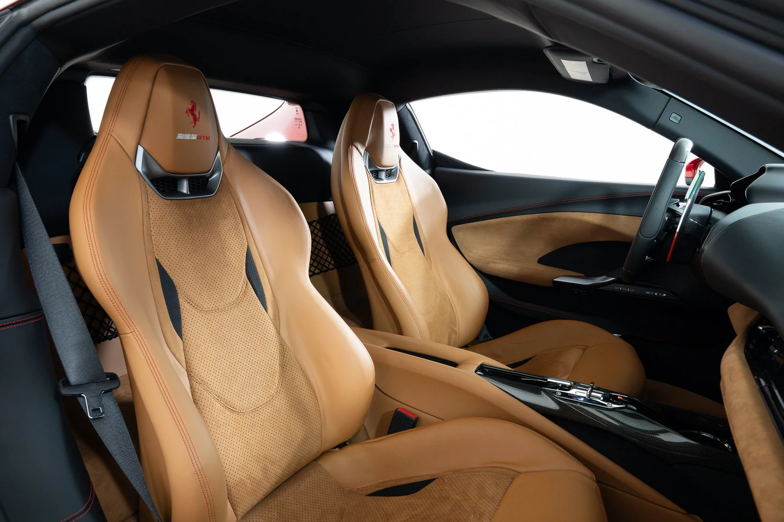 2025 Ferrari 296 GTB, 15/20