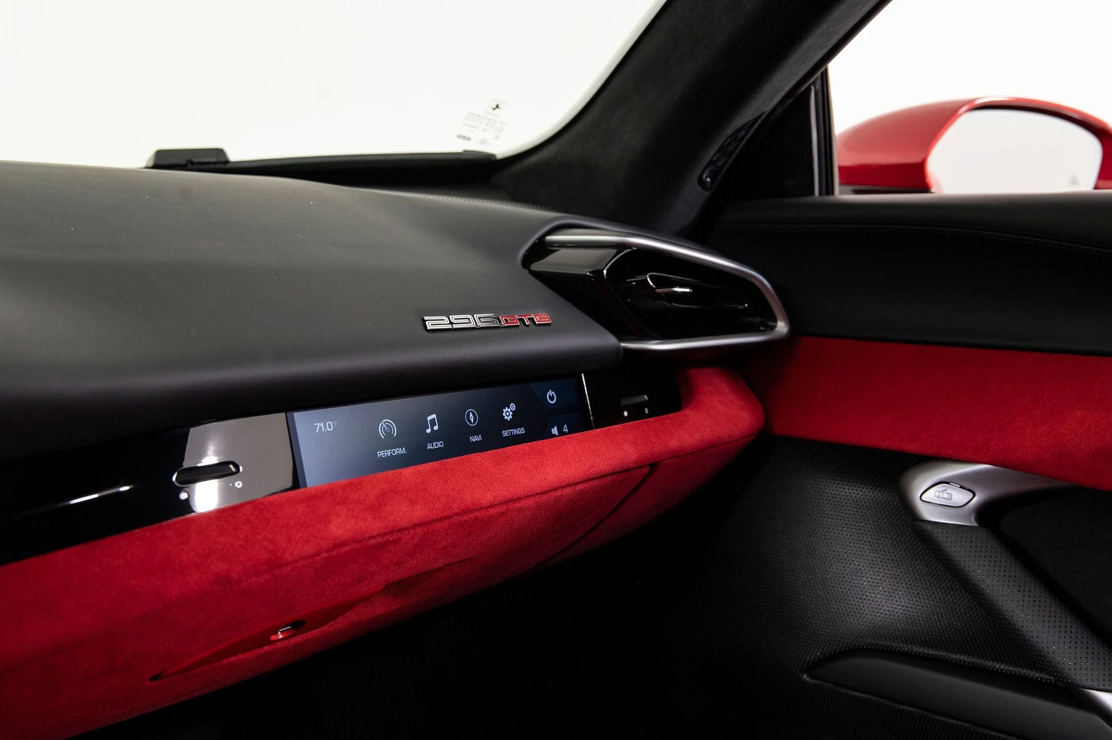 2025 Ferrari 296 GTB, 14/20