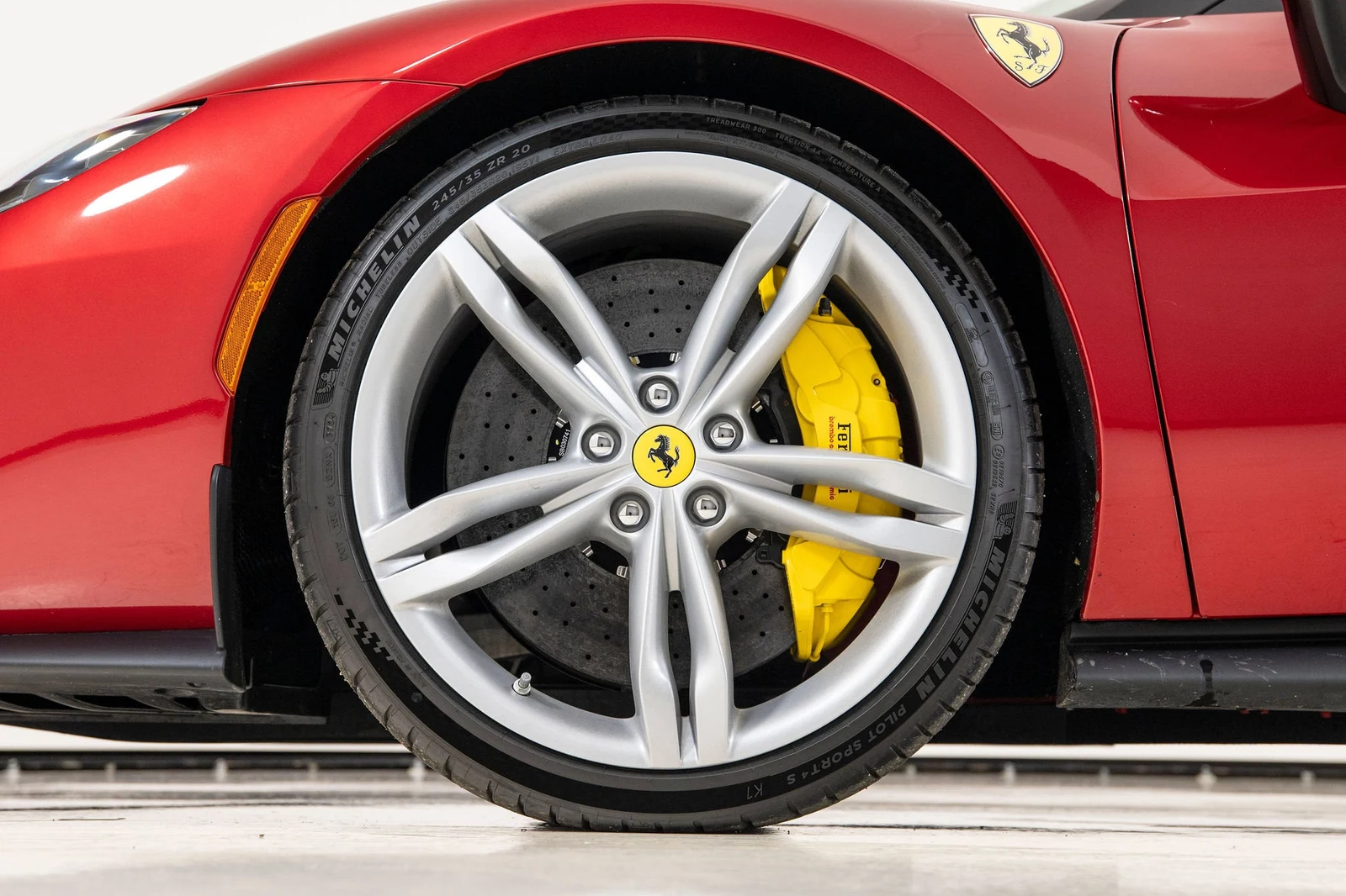 2025 Ferrari 296 GTB, 16/20