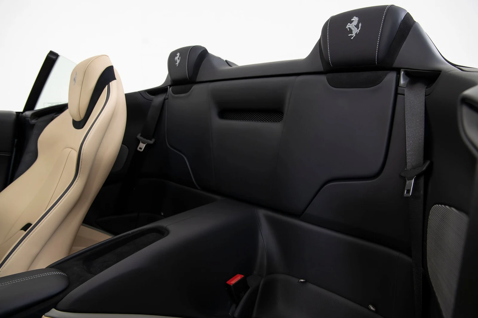 2024 Ferrari Roma Spider, 16/20
