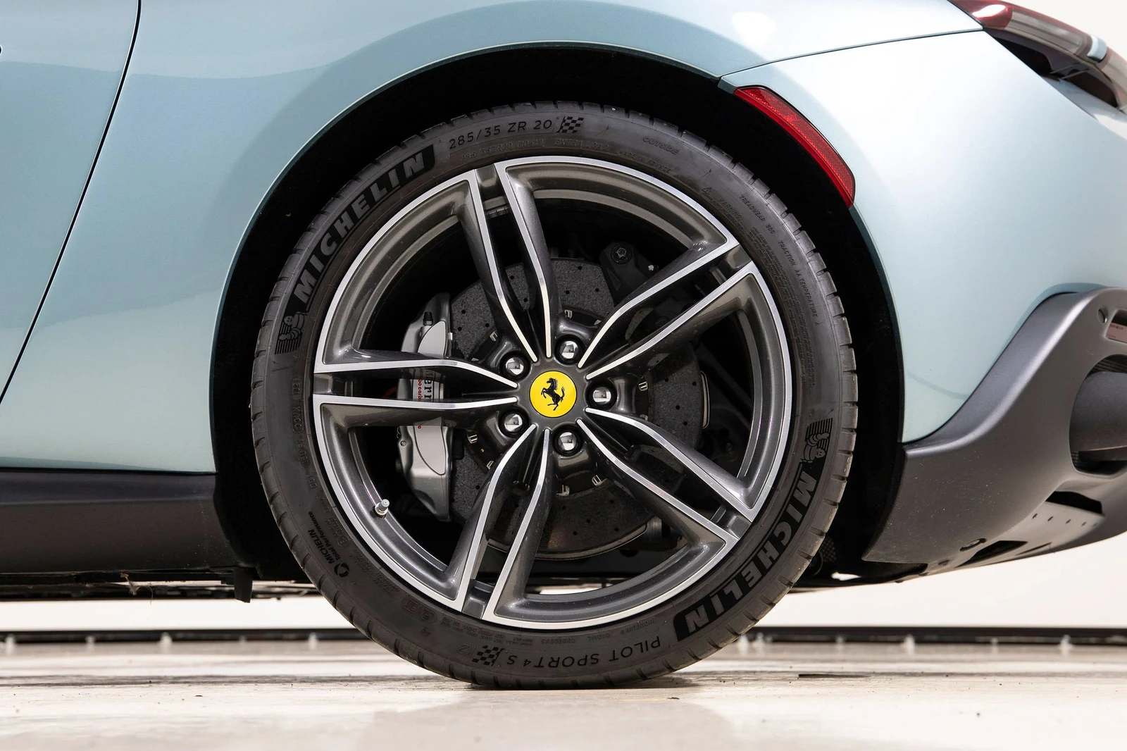 2024 Ferrari Roma Spider, 19/20