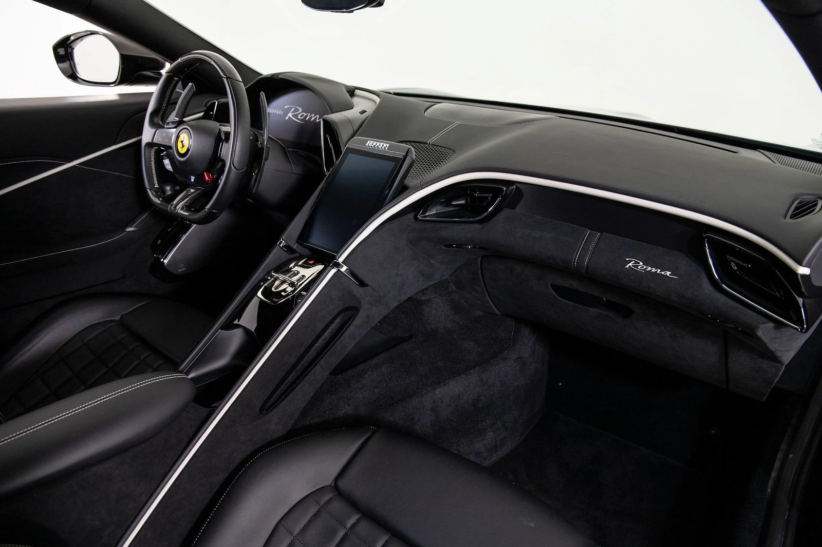 2022 Ferrari Roma, 18/20