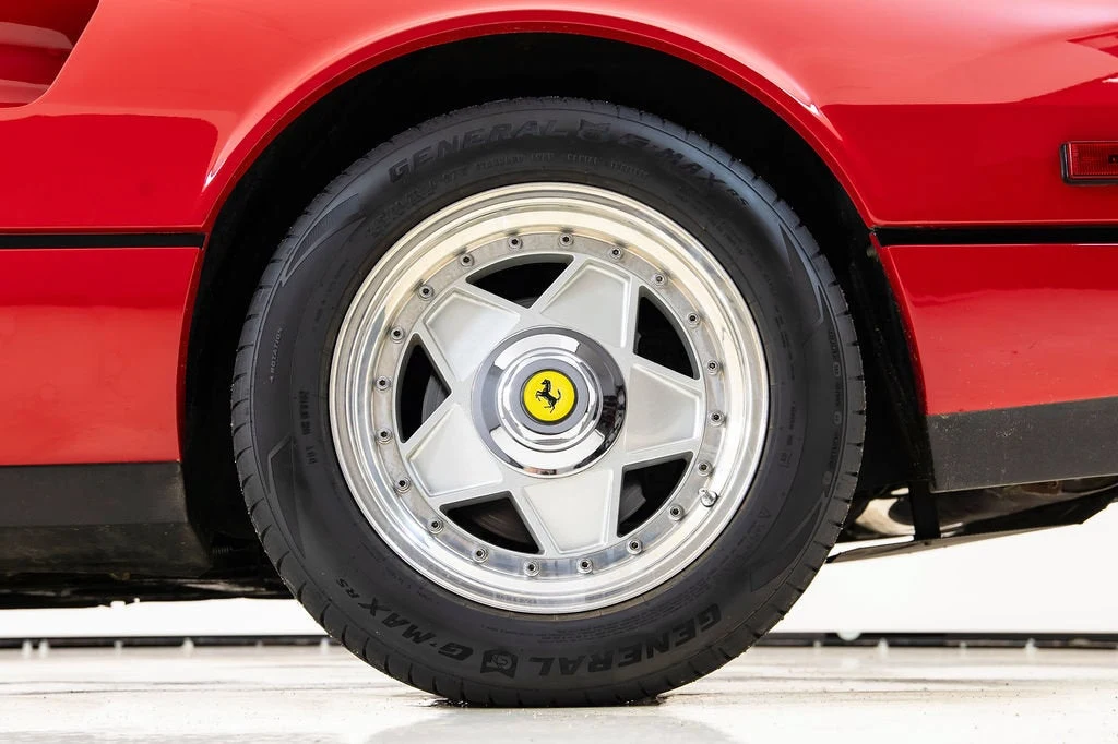 1986 Ferrari 328 GTS, 19/20