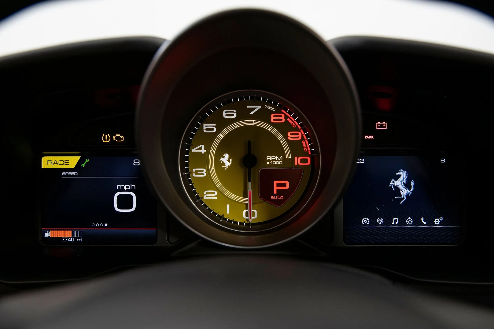 2022 Ferrari F8 Spider, 12/19