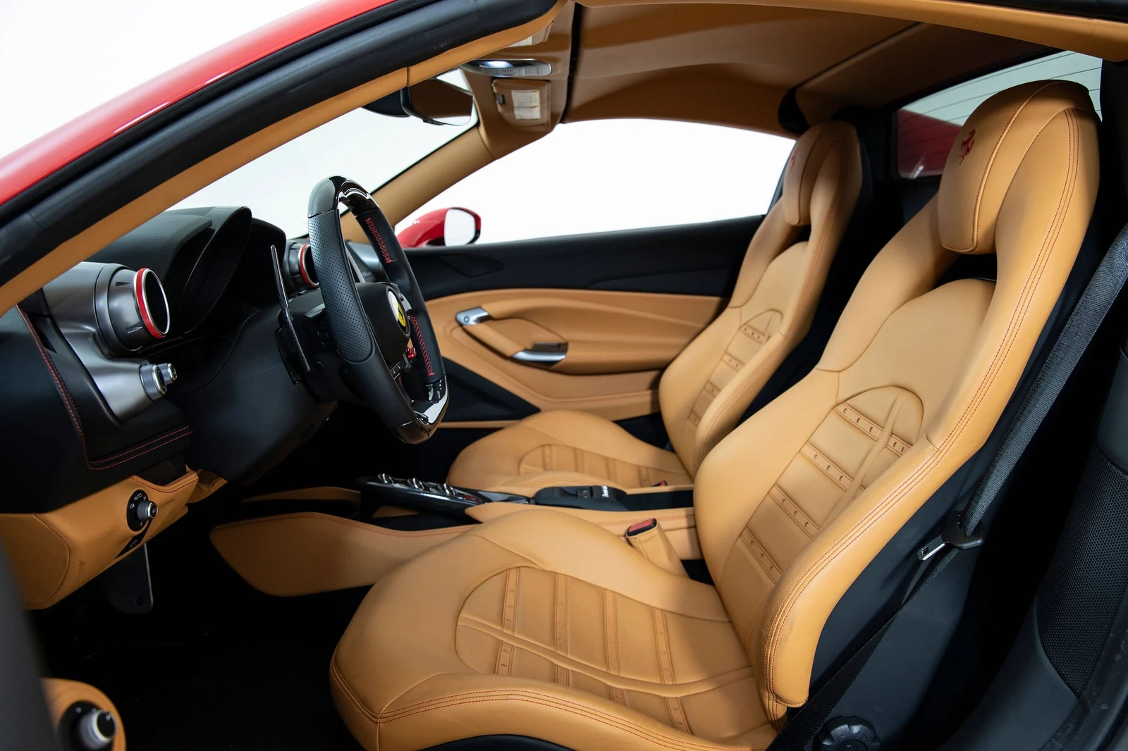 2022 Ferrari F8 Spider, 5/20