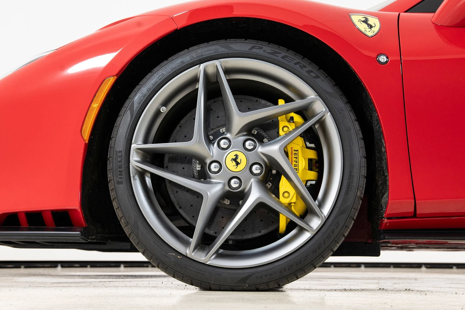 2022 Ferrari F8 Spider, 16/20