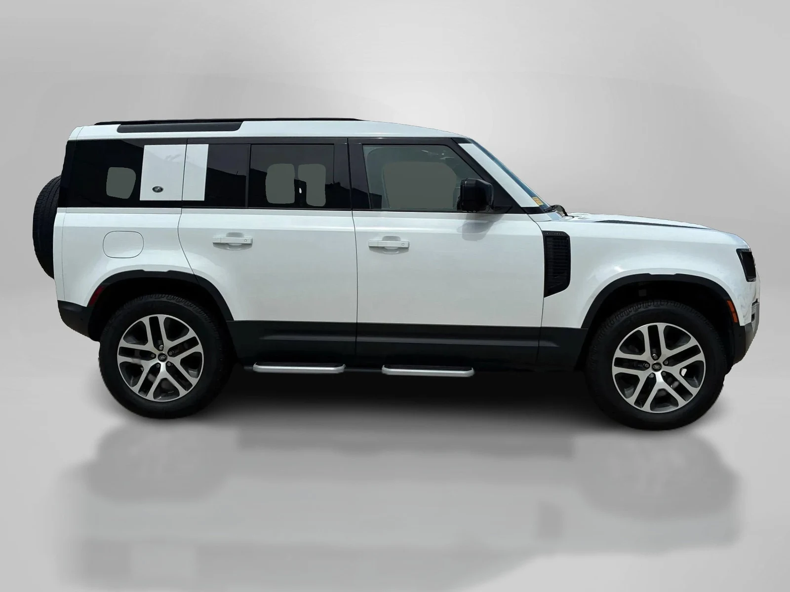 2023 Land Rover Defender 110 P300 S, 4/20