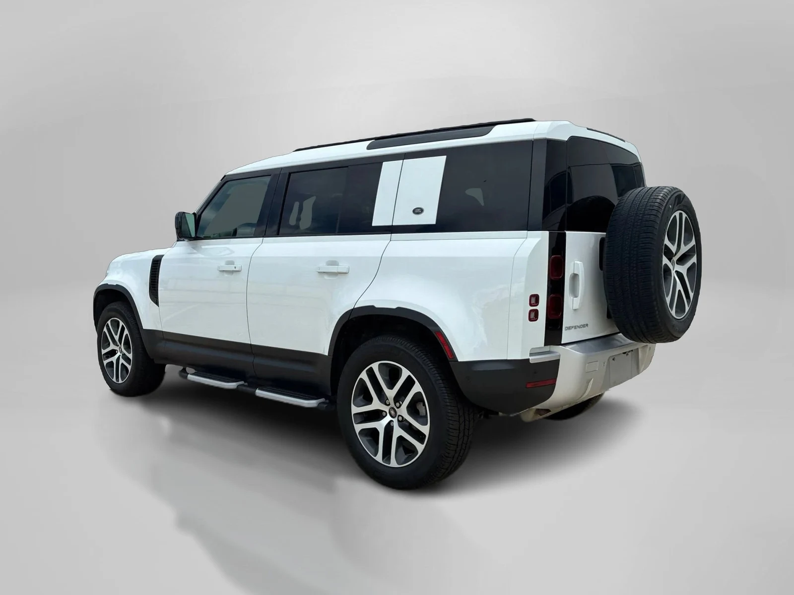 2023 Land Rover Defender 110 P300 S, 7/20