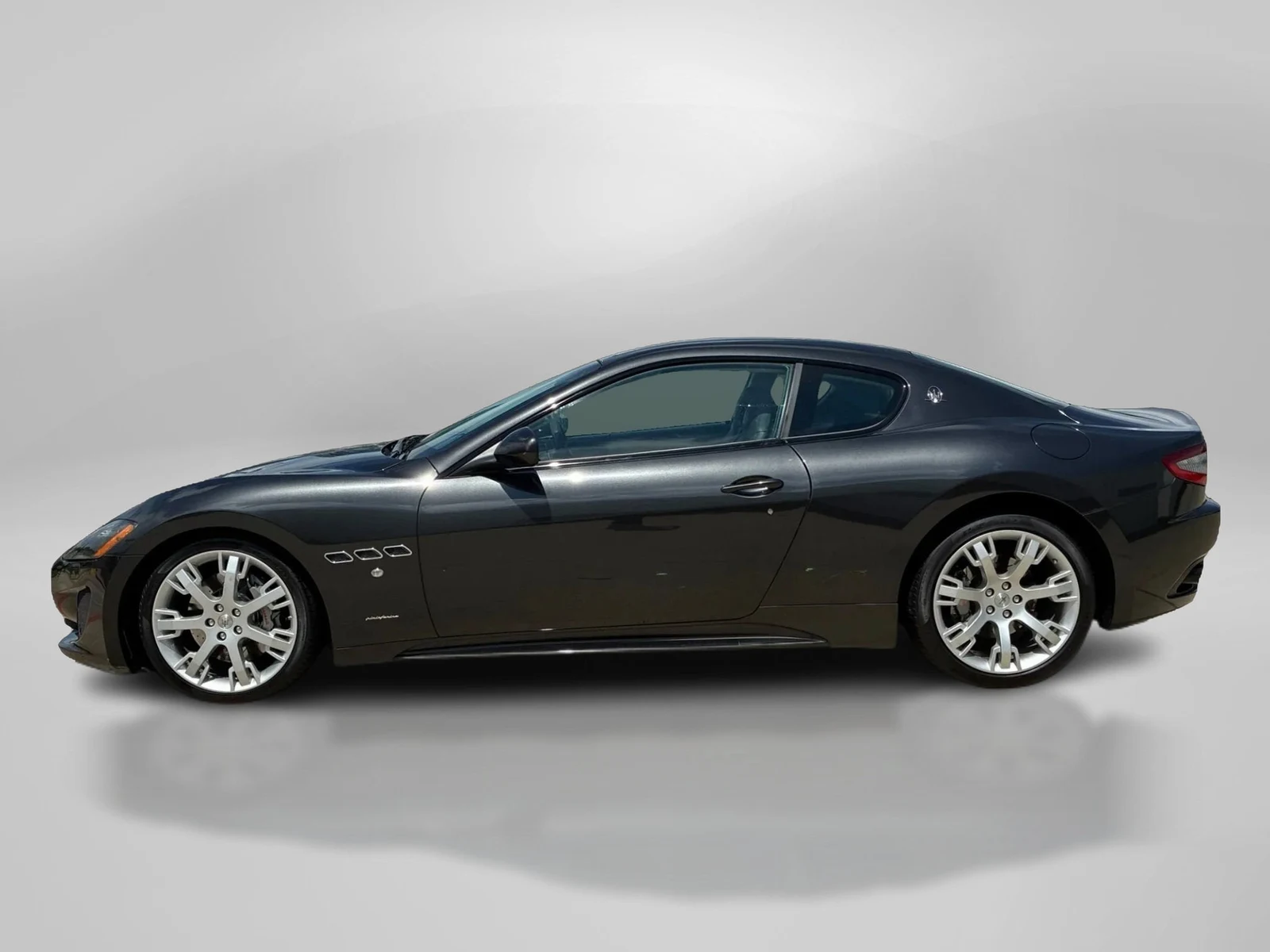 2013 Maserati GranTurismo Sport, 8/20