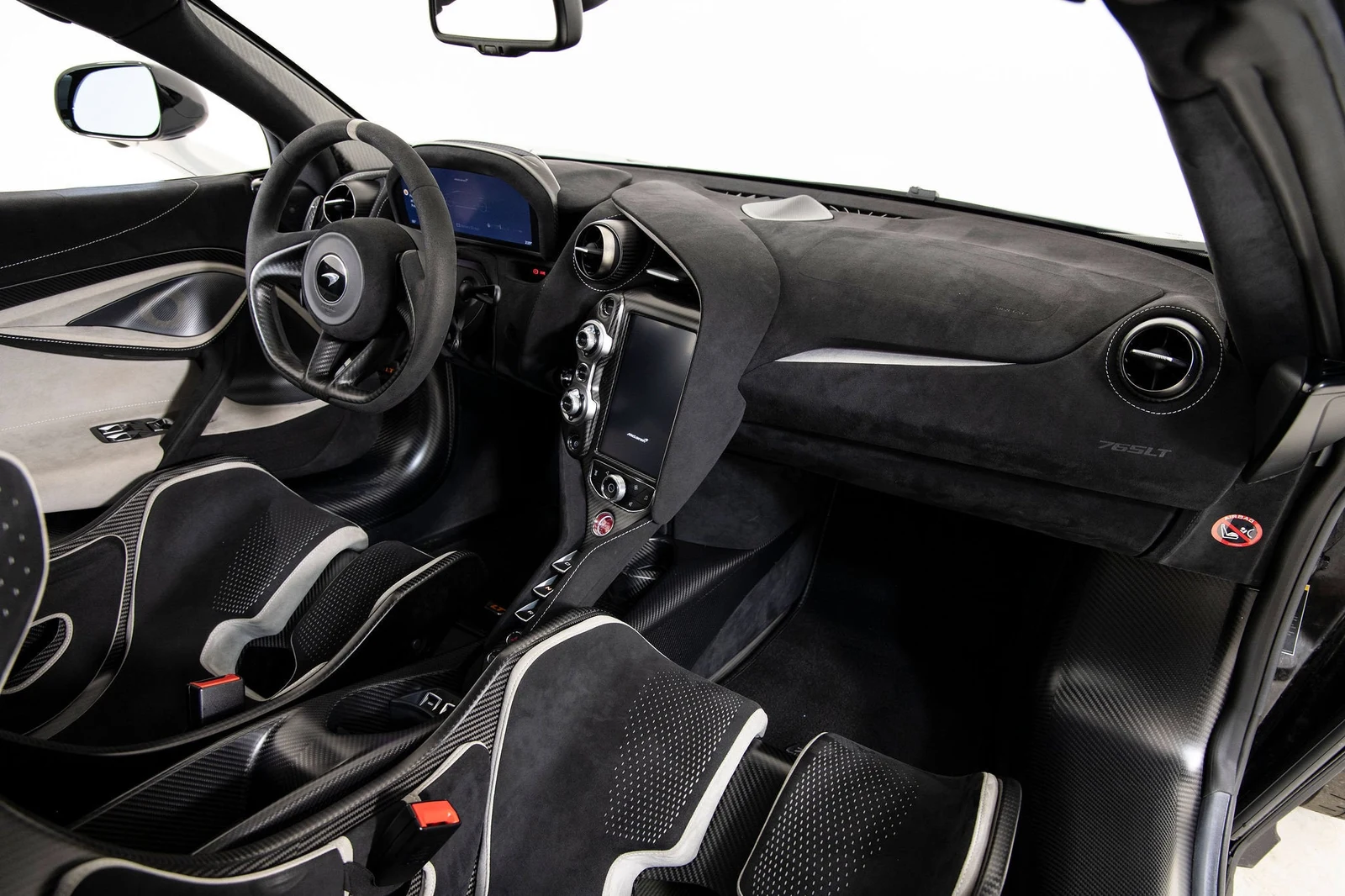 2022 McLaren 765LT Spider, 18/20