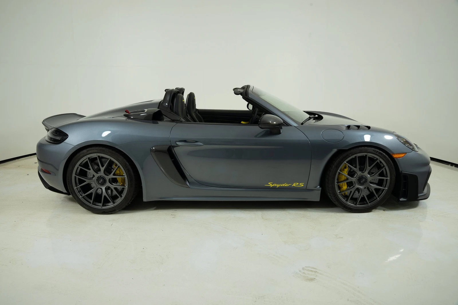 2025 Porsche 718 Spyder RS, 3/20