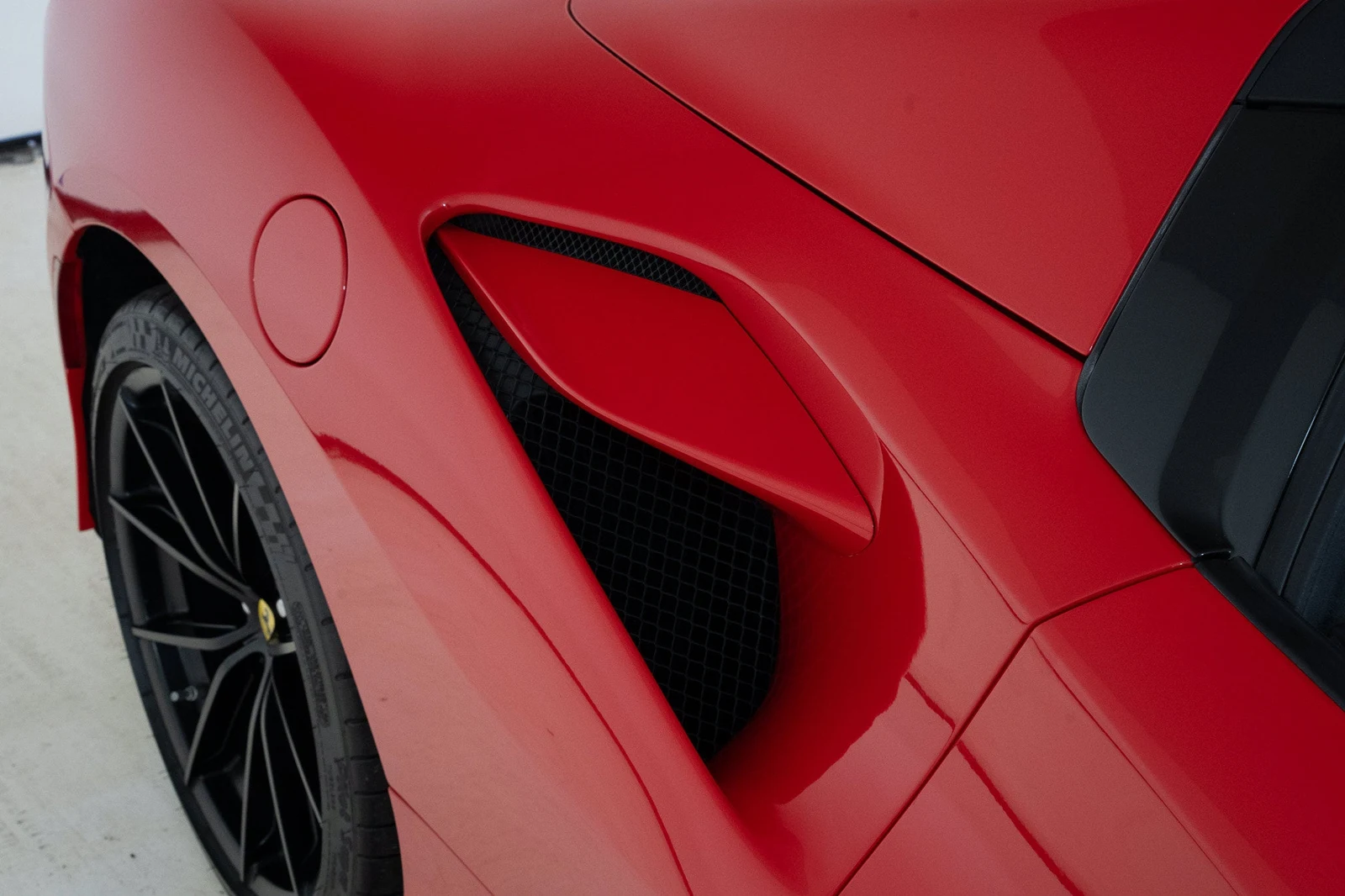 2021 Ferrari F8 Spider, detail