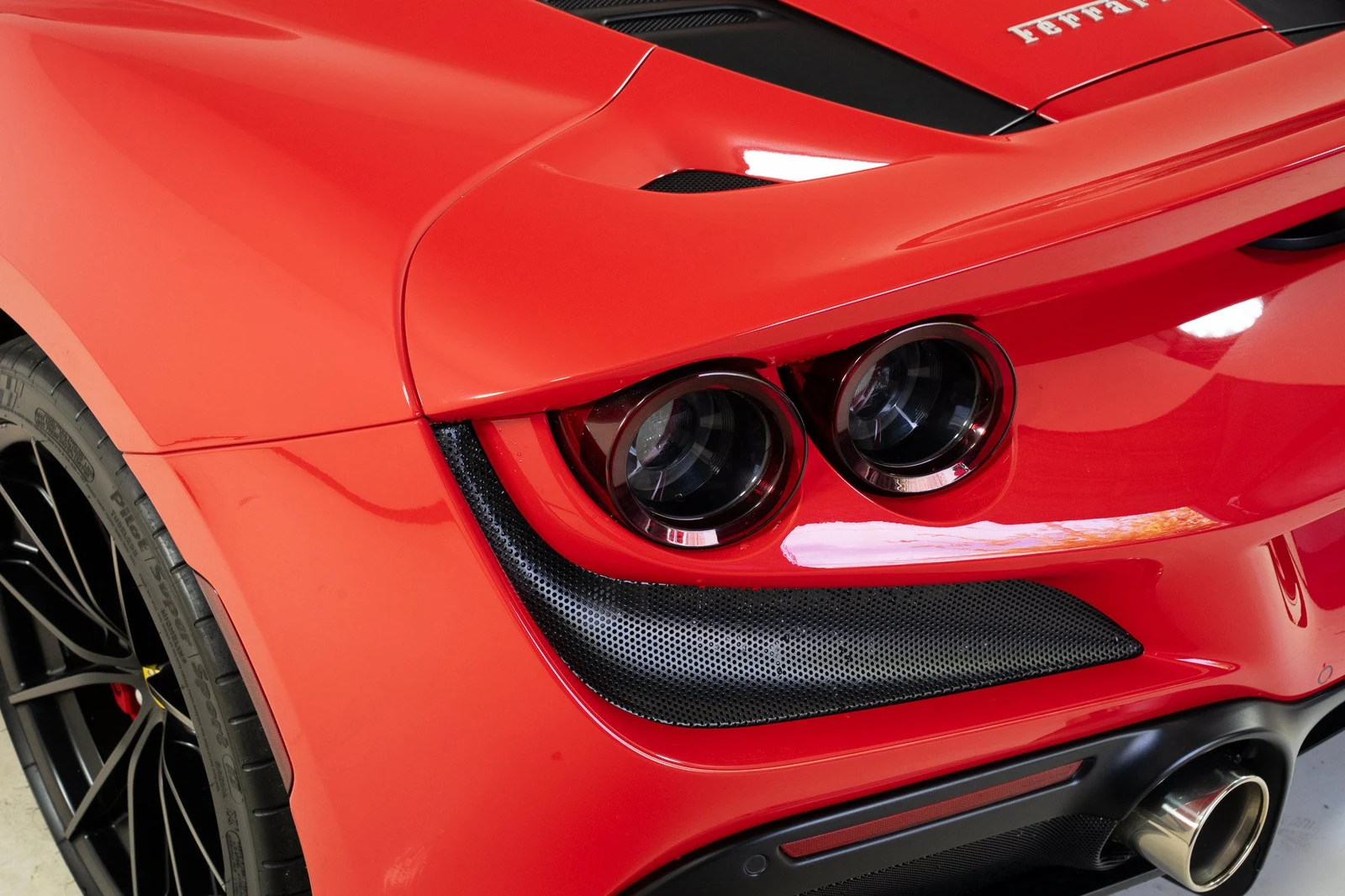2021 Ferrari F8 Spider for sale, exterior, Red