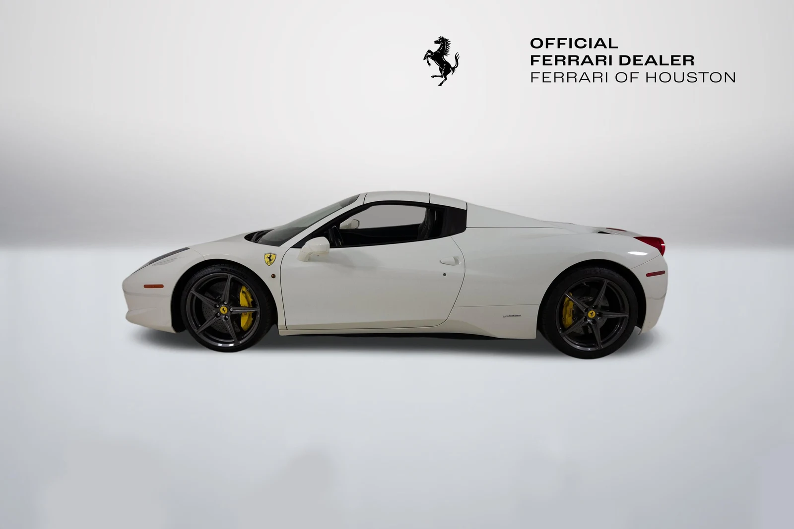 2014 Ferrari 458 Spider for sale, exterior, White