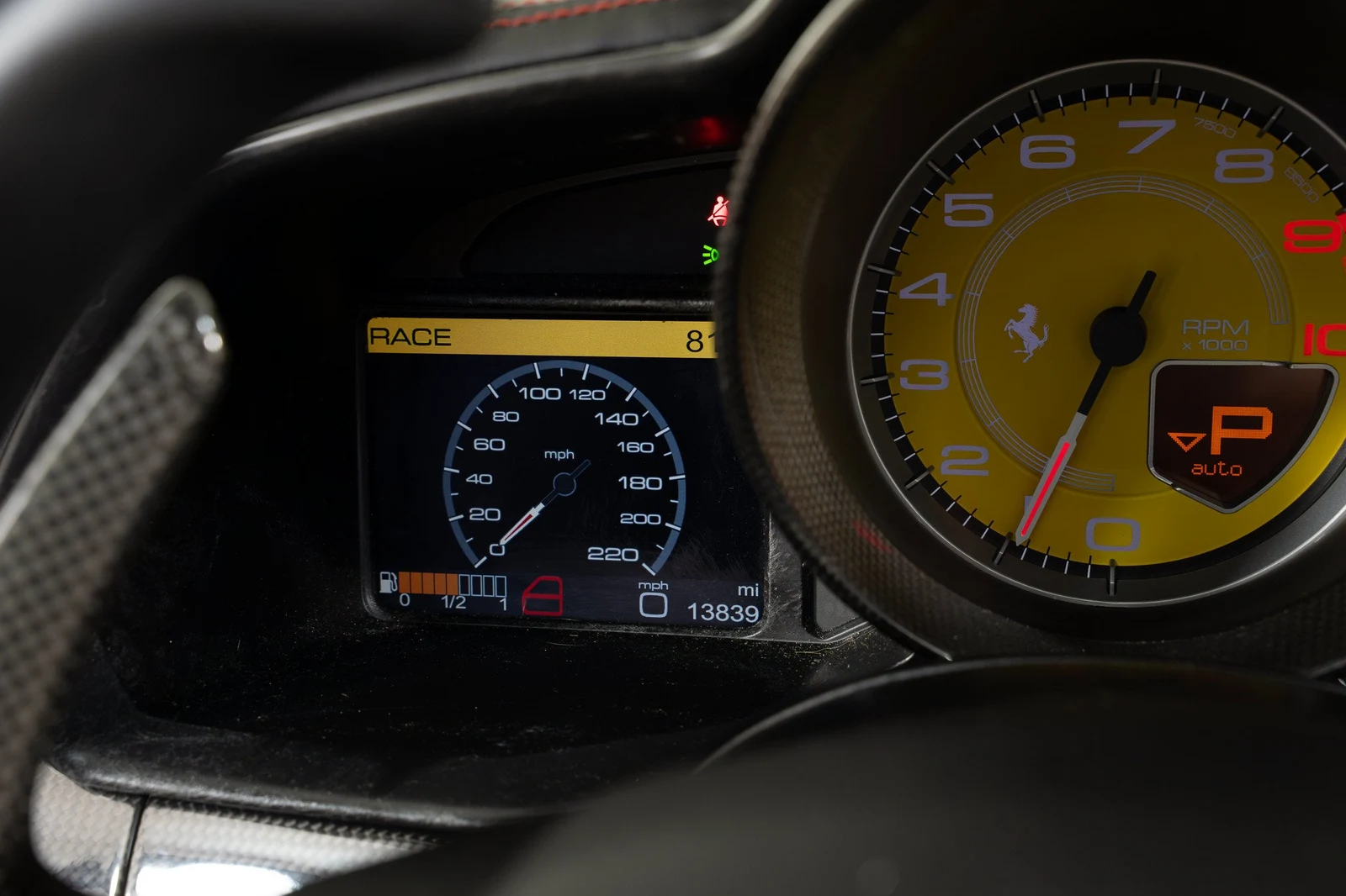 2014 Ferrari 458 Spider interior, Cuoio