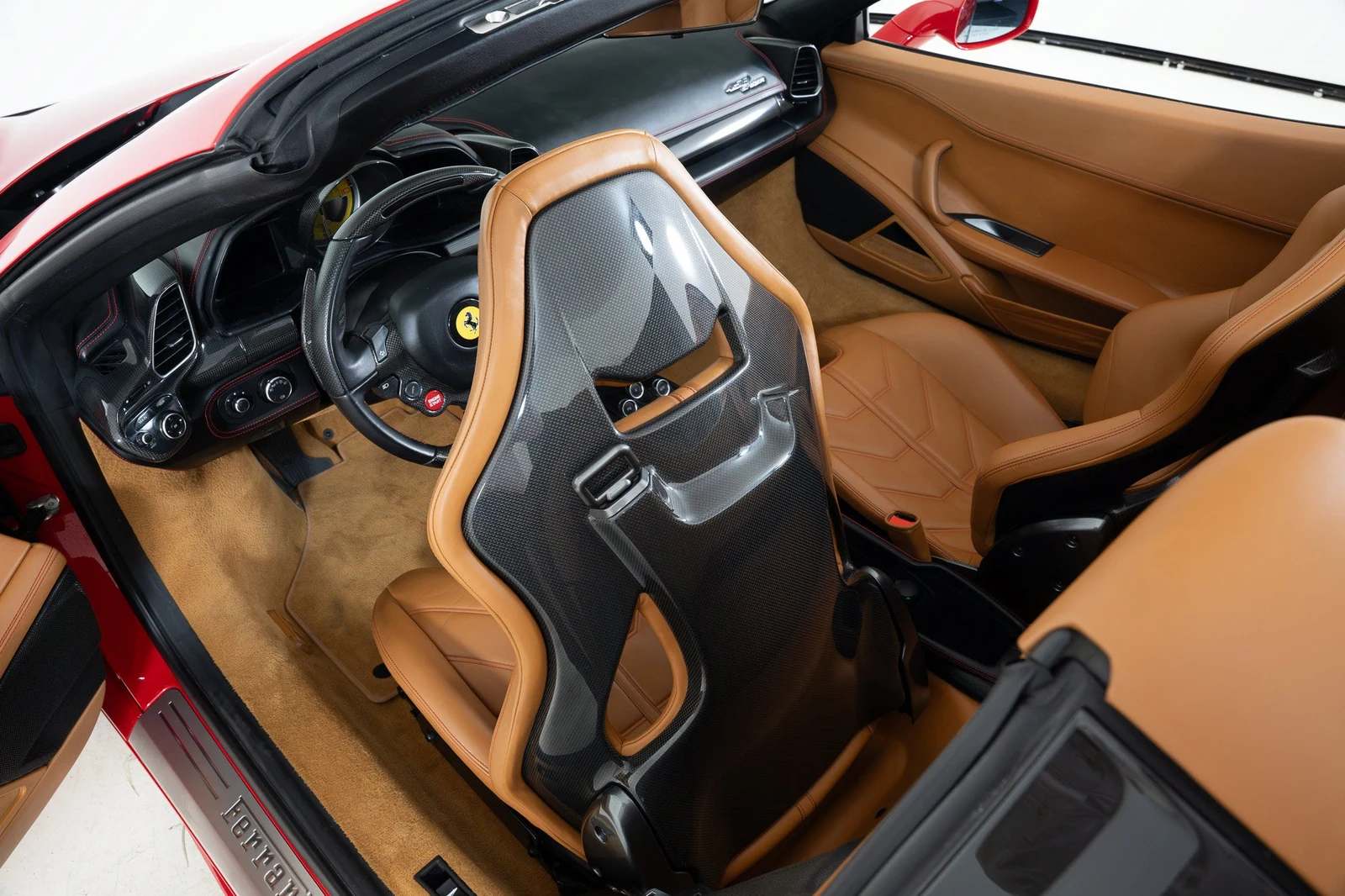 2014 Ferrari 458 Spider interior, seats, Cuoio